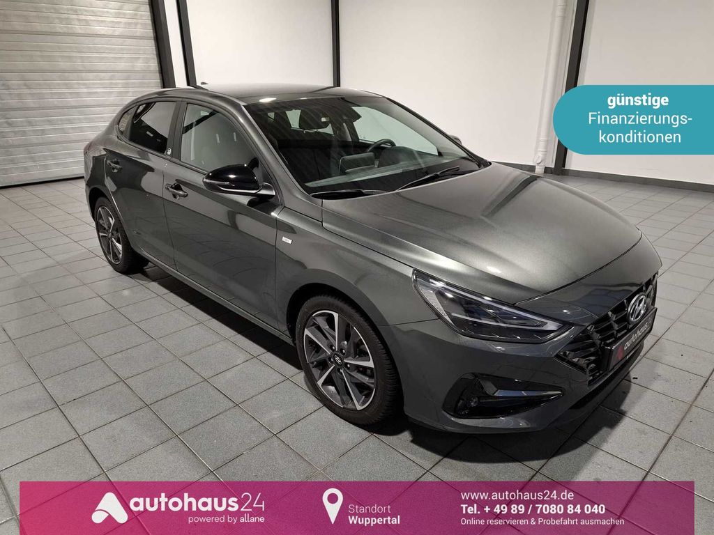 Hyundai i30 2021