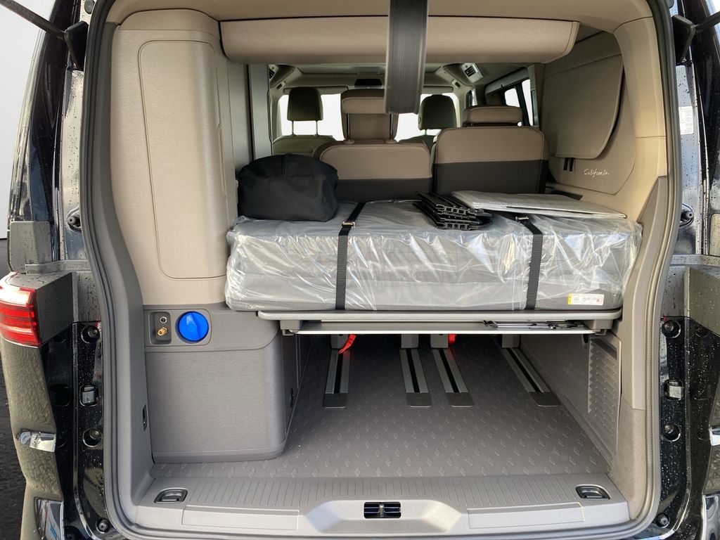 Volkswagen T7 California 2025