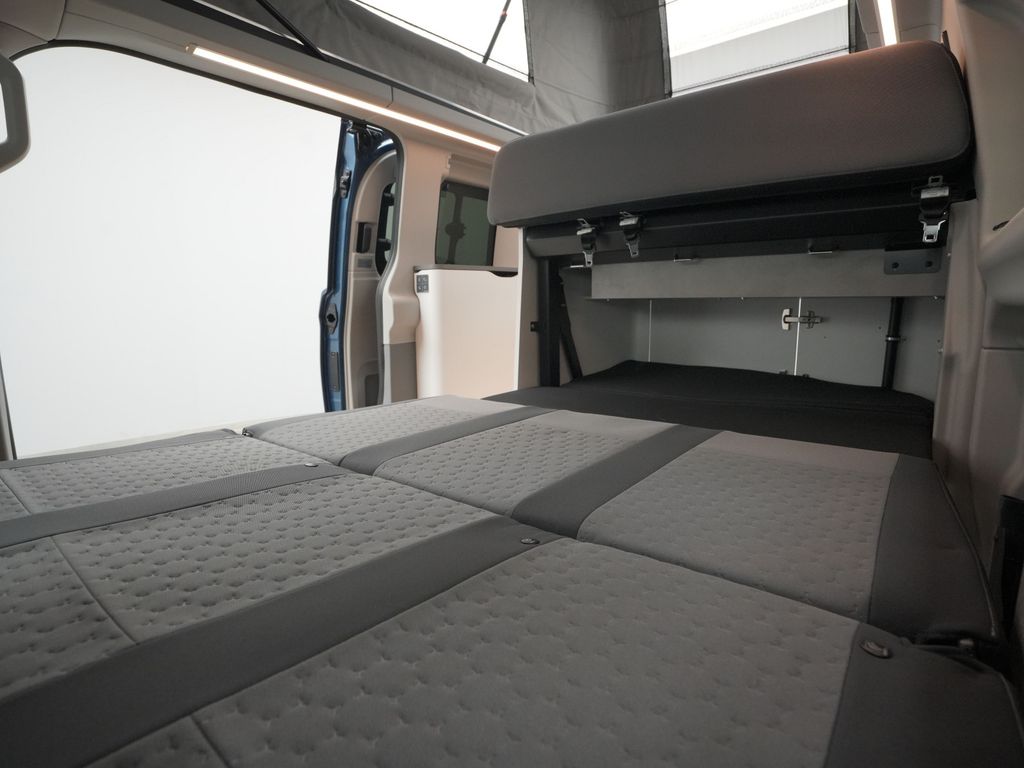 Ford Tourneo Custom 2025