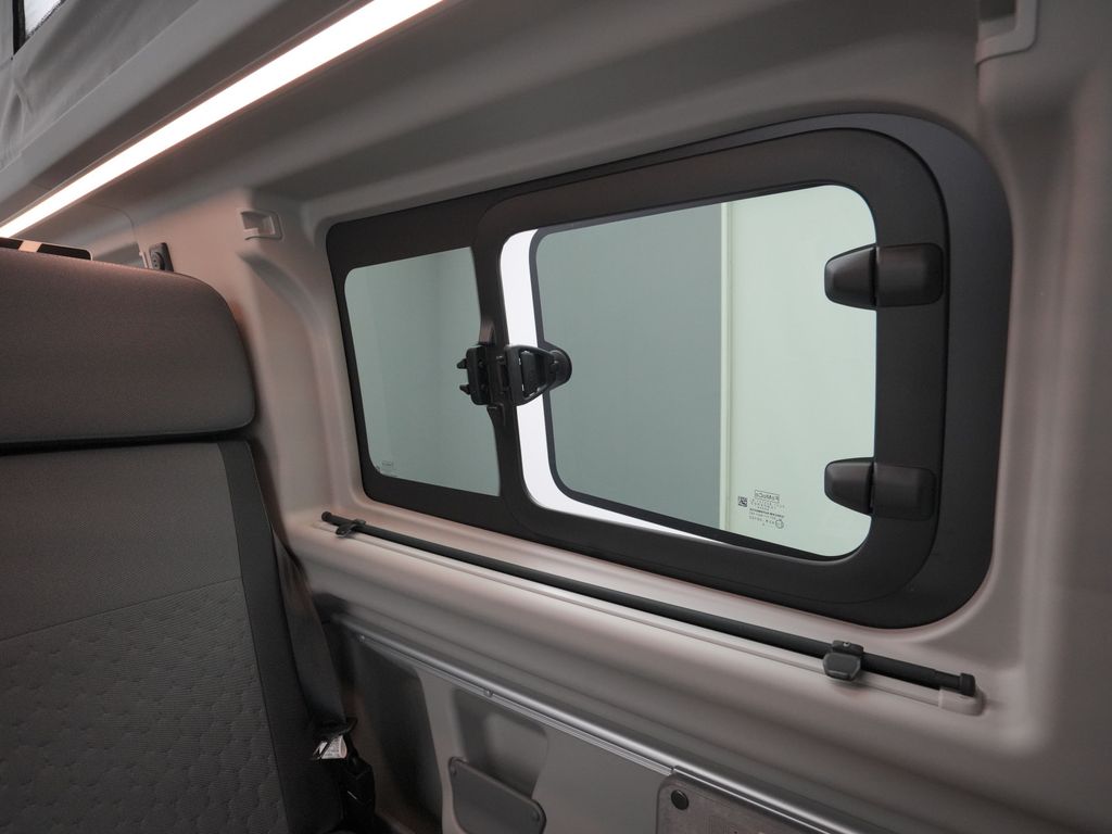 Ford Tourneo Custom 2025