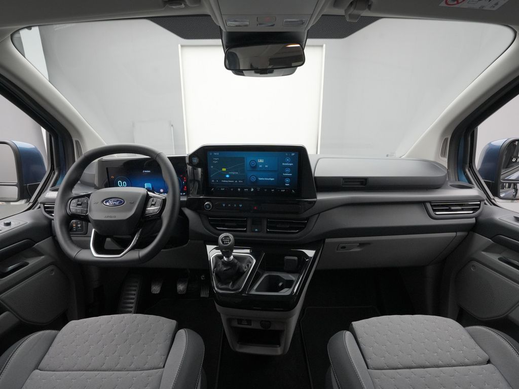 Ford Tourneo Custom 2025