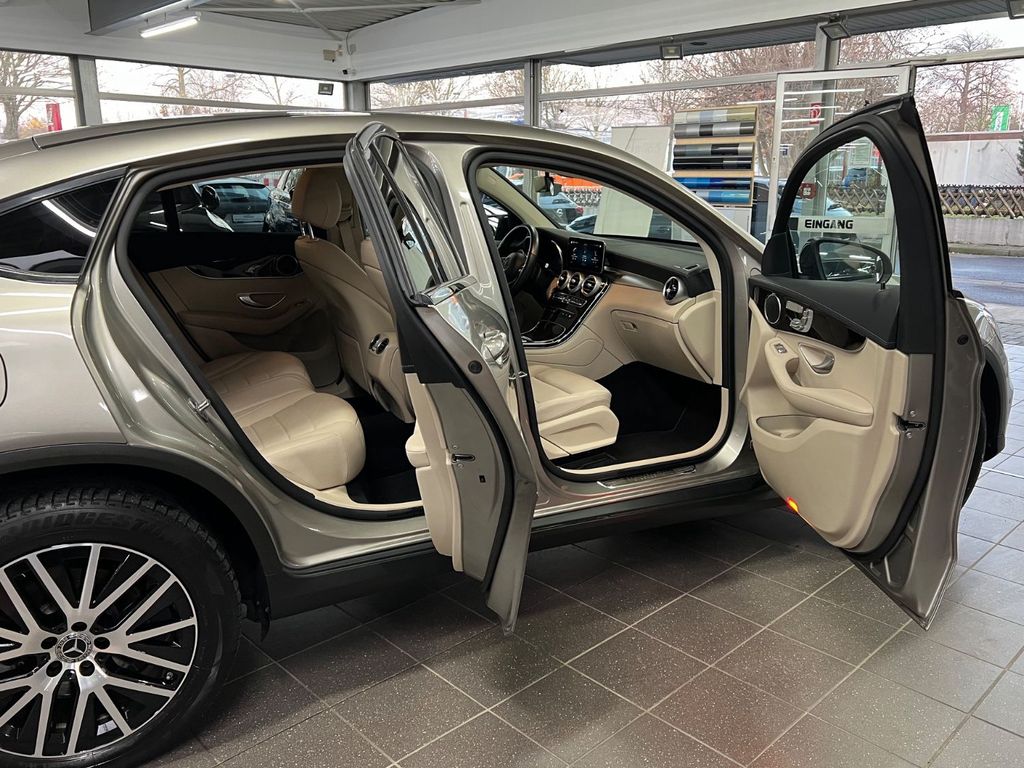 Mercedes-Benz GLC 300 2022