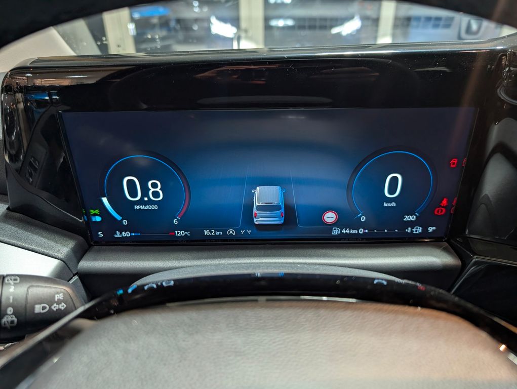 Ford Tourneo Custom 2025