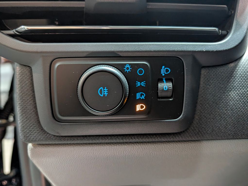 Ford Tourneo Custom 2025