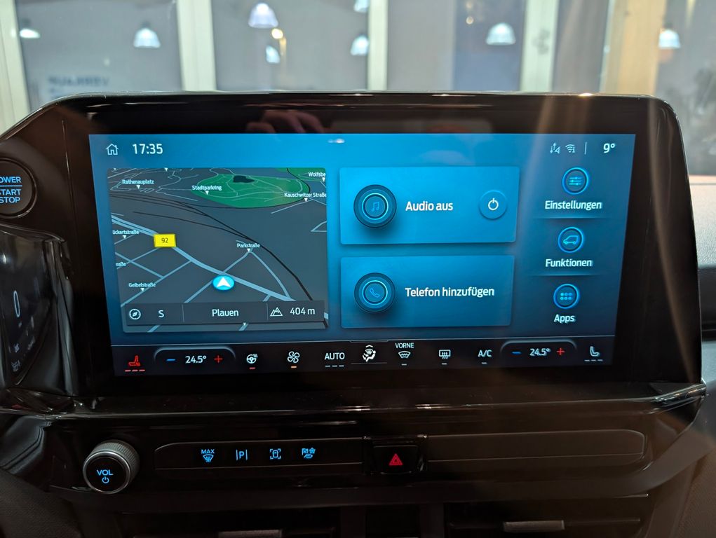 Ford Tourneo Custom 2025