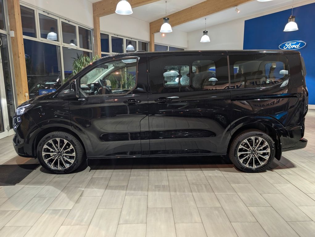 Ford Tourneo Custom 2025