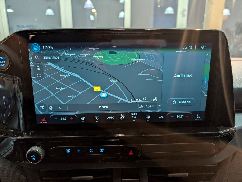 Ford Tourneo Custom 2025