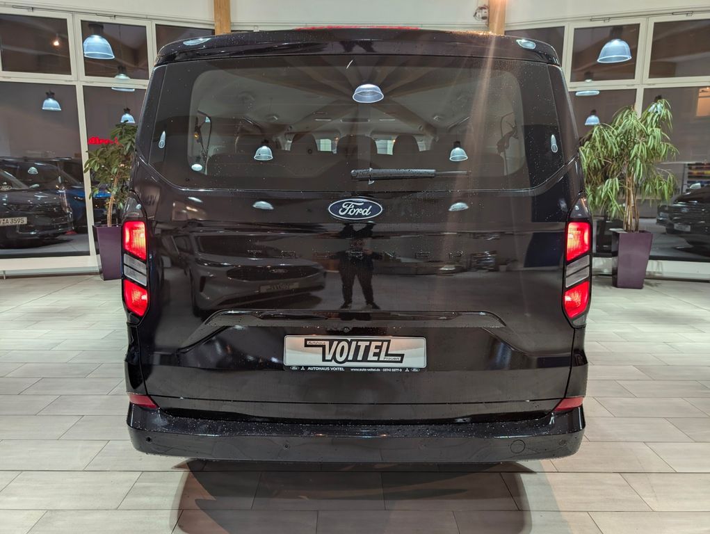 Ford Tourneo Custom 2025