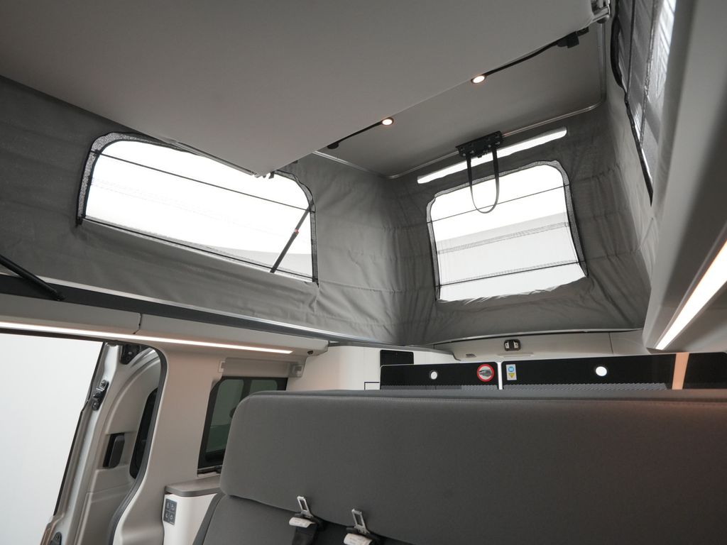Ford Tourneo Custom 2025