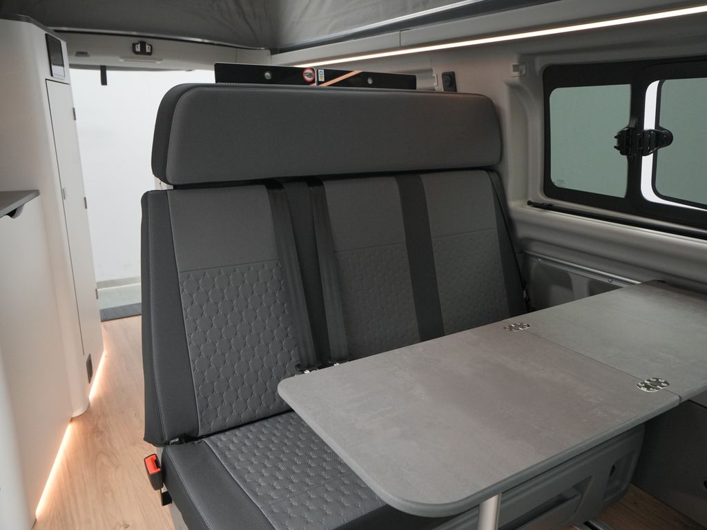 Ford Tourneo Custom 2025