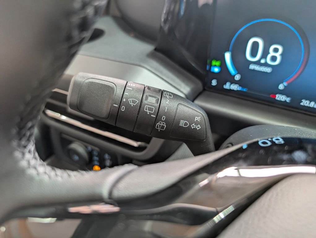 Ford Tourneo Custom 2025