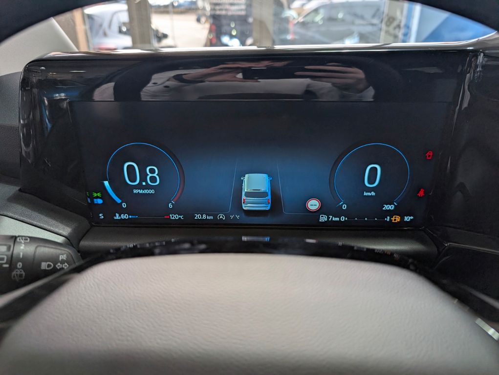 Ford Tourneo Custom 2025