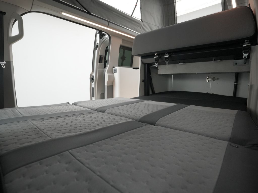 Ford Tourneo Custom 2025