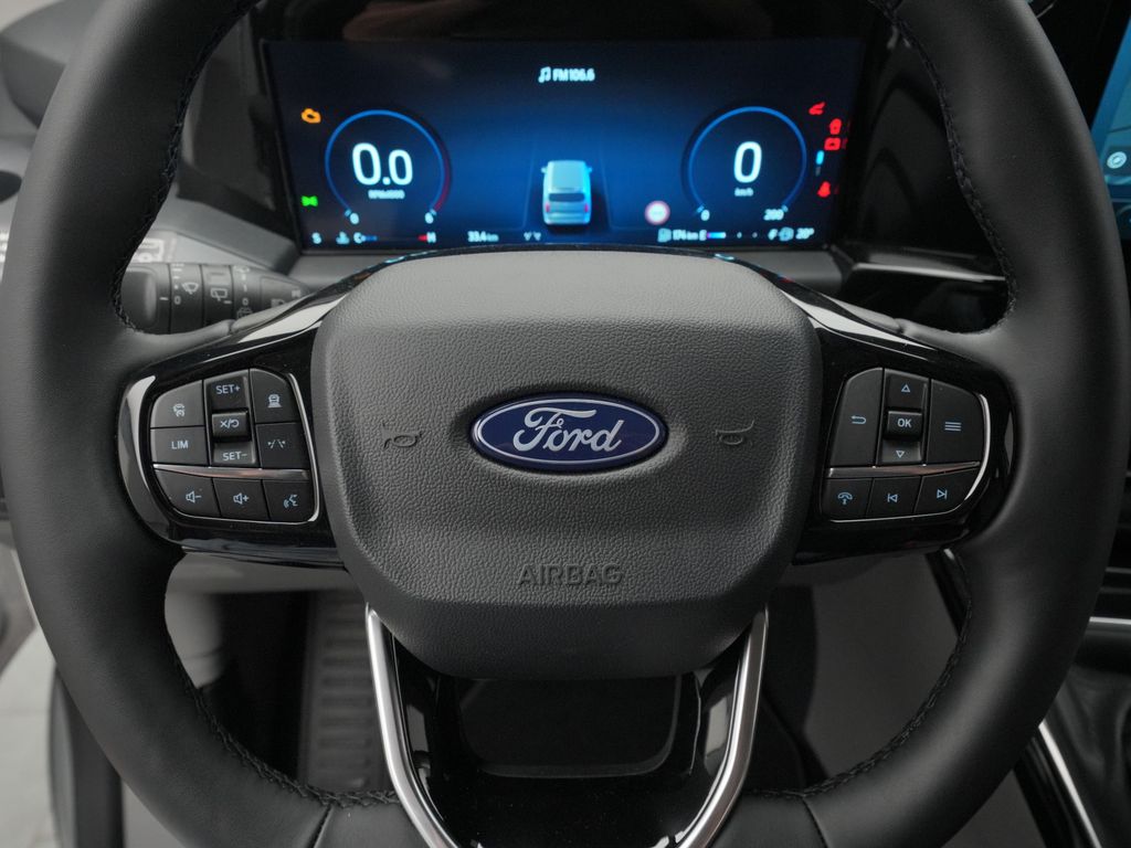 Ford Tourneo Custom 2025