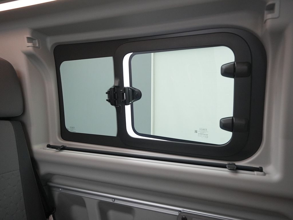 Ford Tourneo Custom 2025