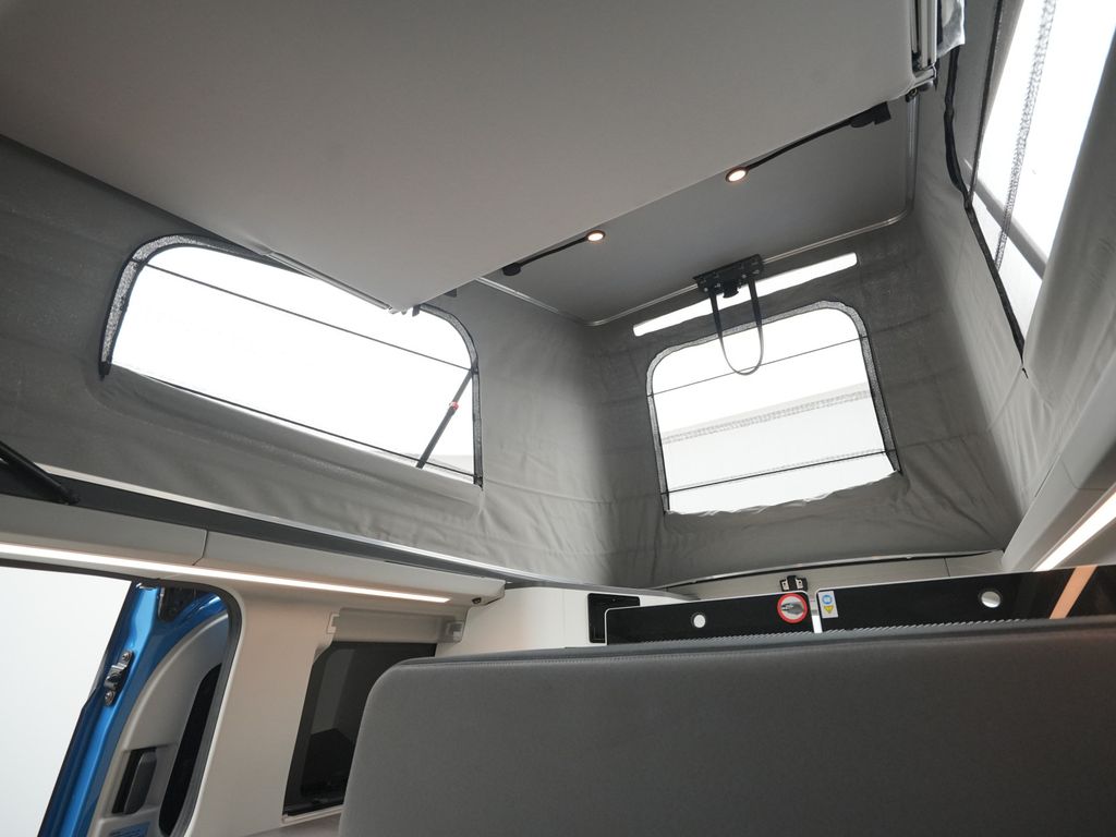 Ford Tourneo Custom 2025