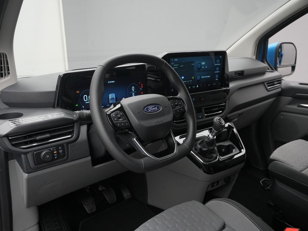 Ford Tourneo Custom 2025