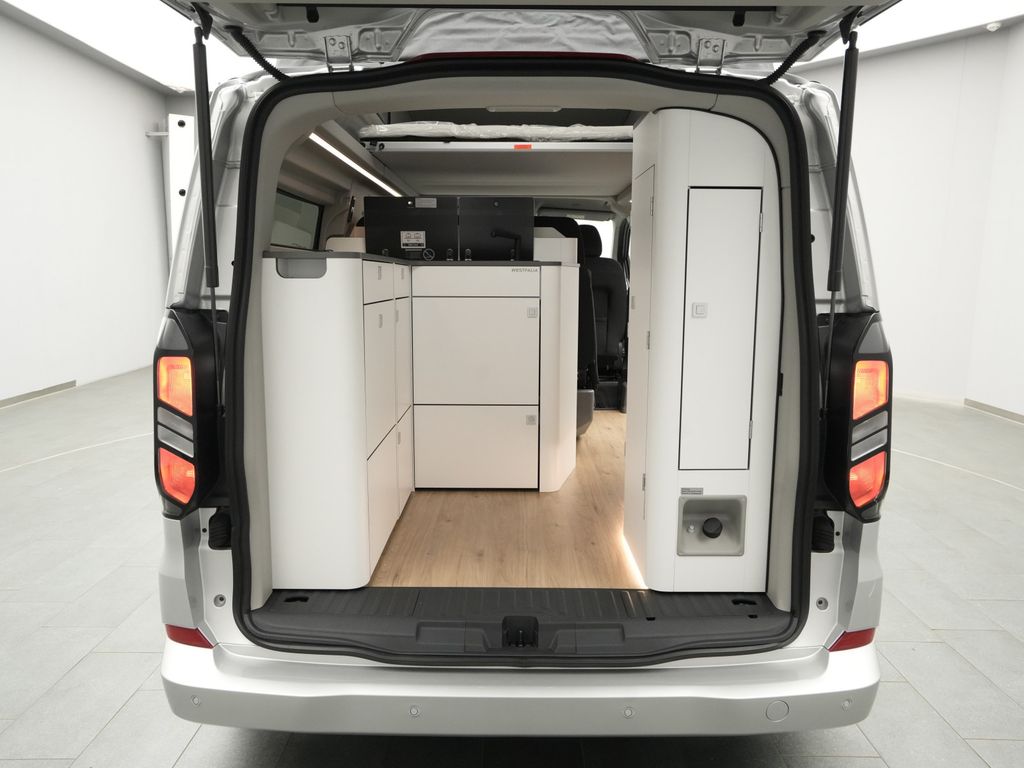 Ford Tourneo Custom 2025