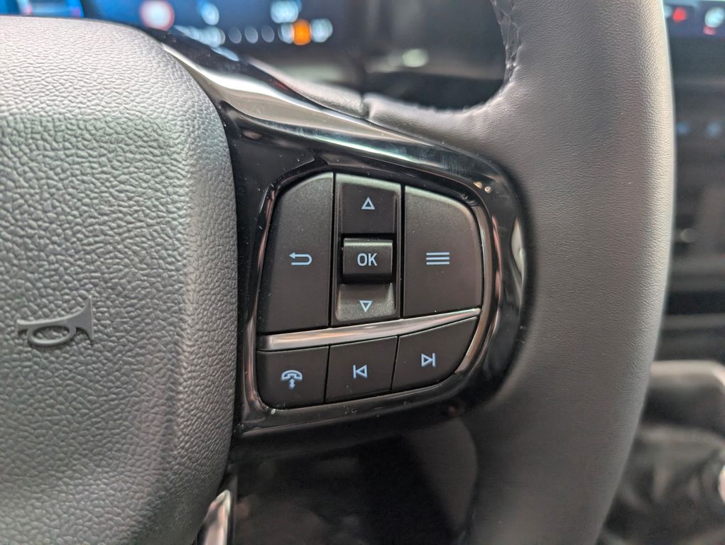 Ford Tourneo Custom 2025