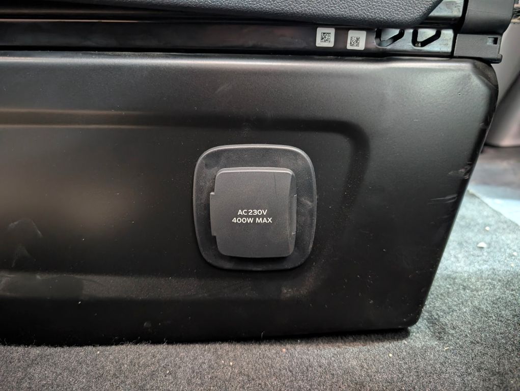 Ford Tourneo Custom 2025