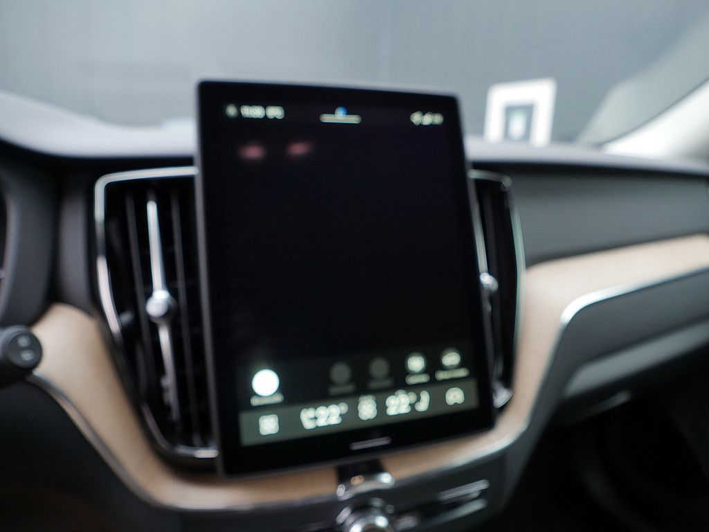 Volvo XC60 2025