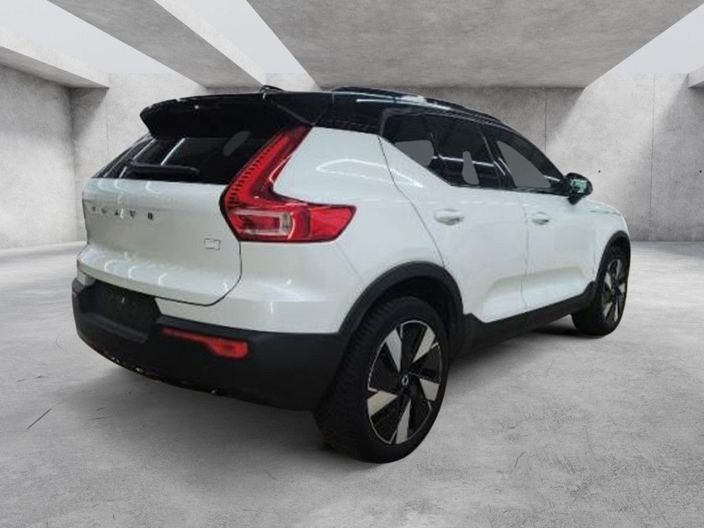 Volvo XC40 2024