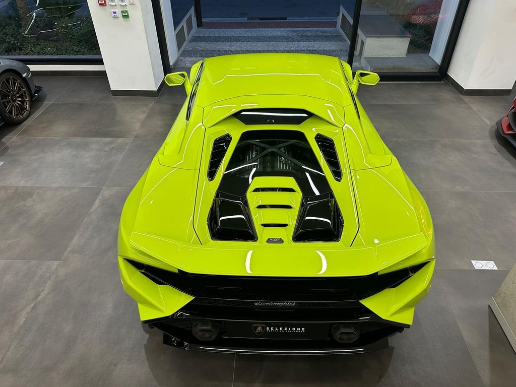Lamborghini Huracán 2023