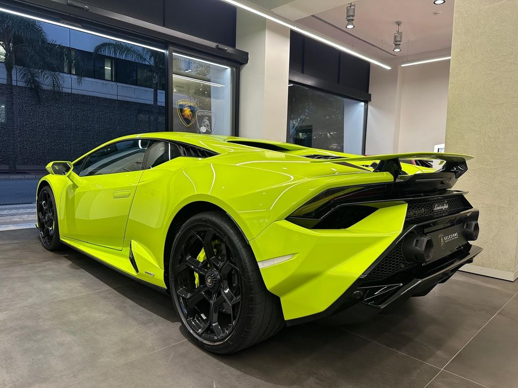 Lamborghini Huracán 2023