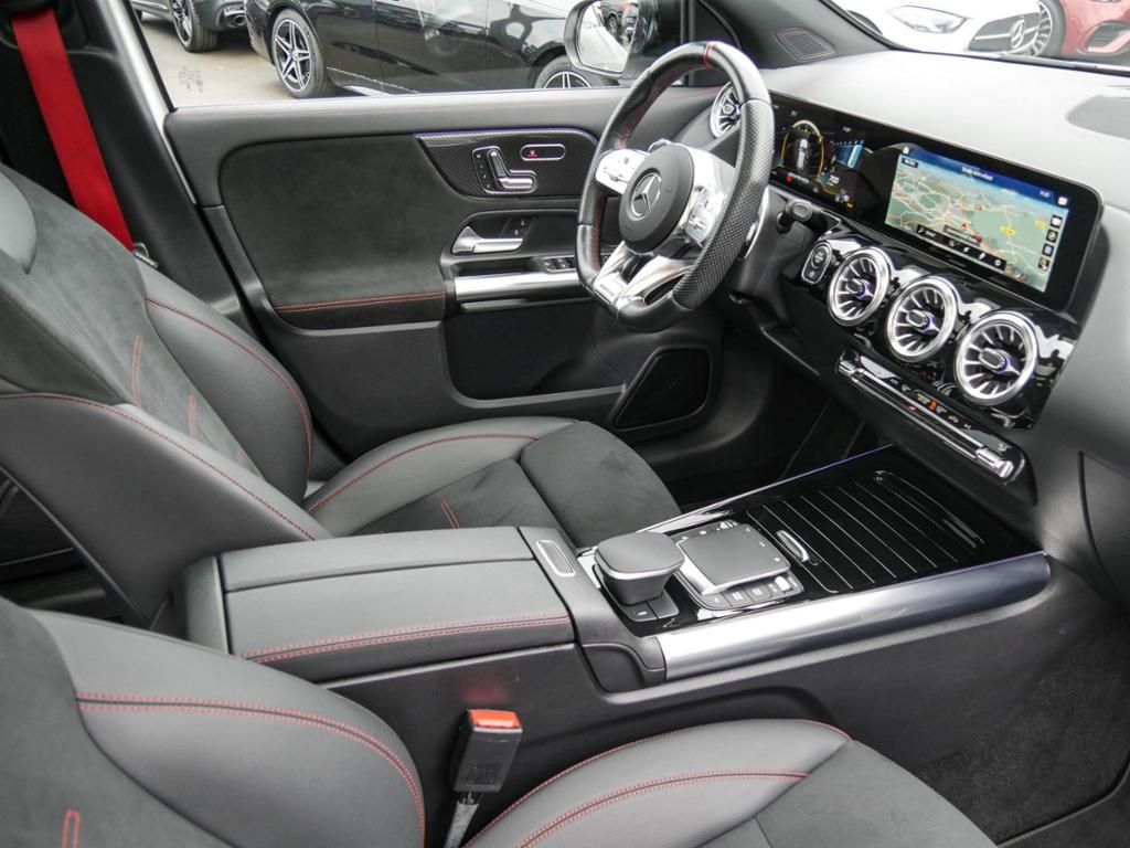 Mercedes-Benz GLA 35 AMG 2023