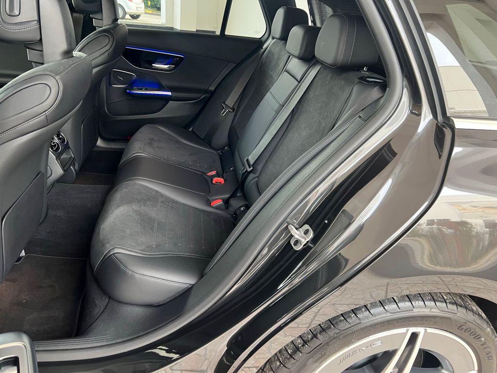 Mercedes-Benz C 200 2025