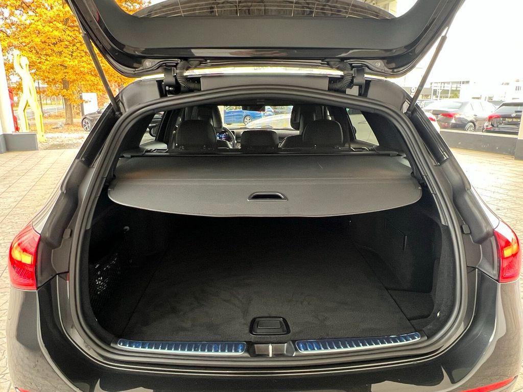 Mercedes-Benz C 200 2025