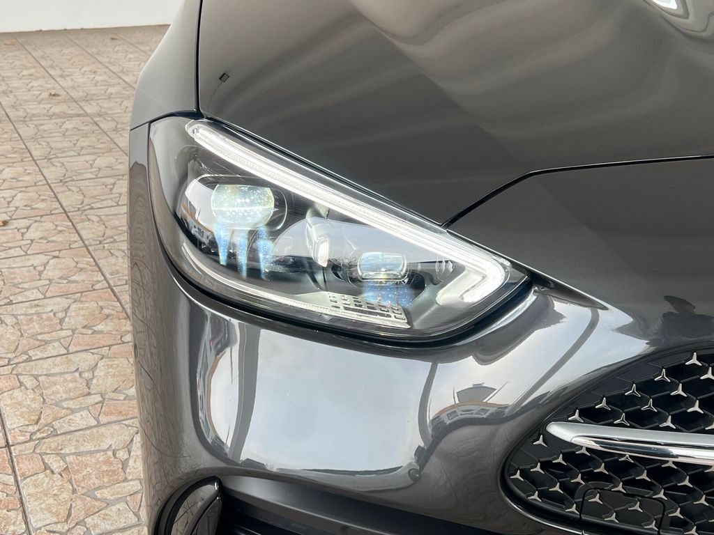 Mercedes-Benz C 200 2025