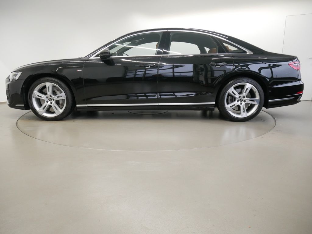 Audi A8 2022
