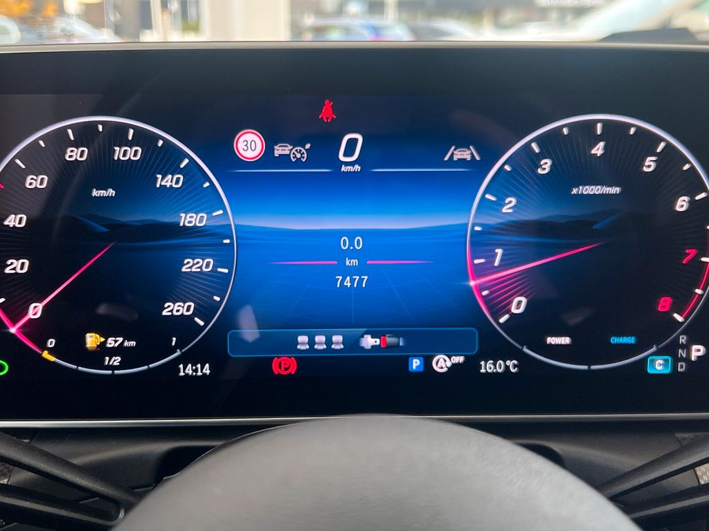 Mercedes-Benz C 200 2025