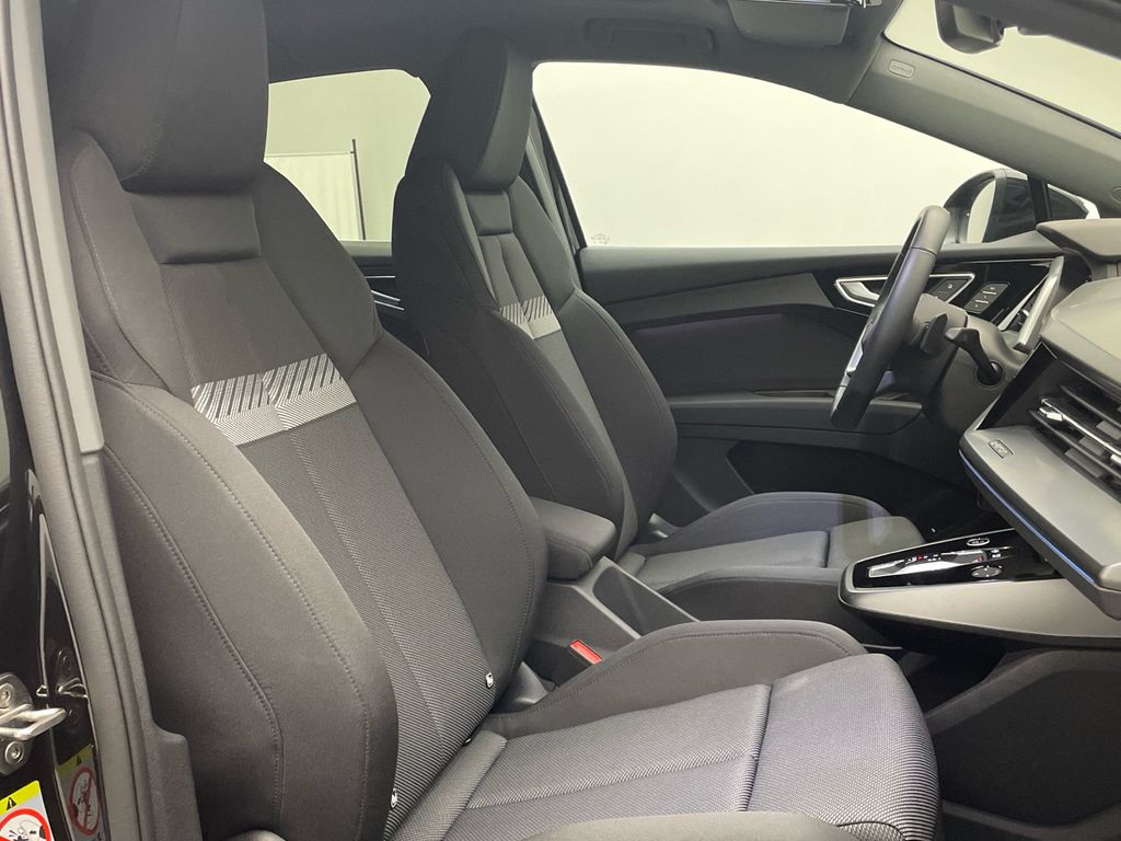 Audi Q4 e-tron 2024