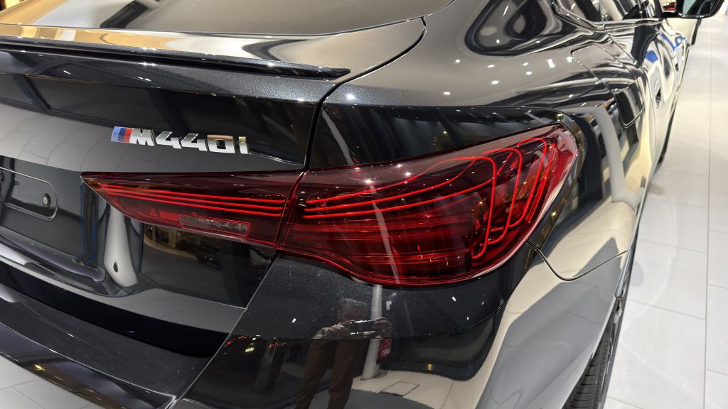 BMW M440