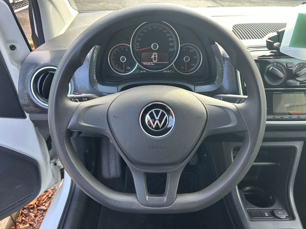 Volkswagen up! 2020
