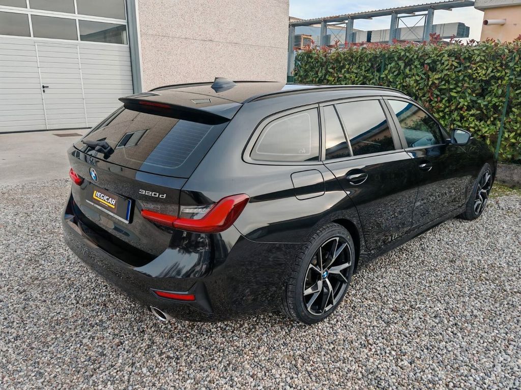 BMW 320 2022