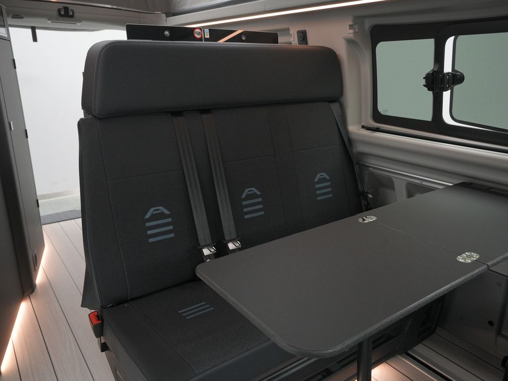 Ford Tourneo Custom 2025