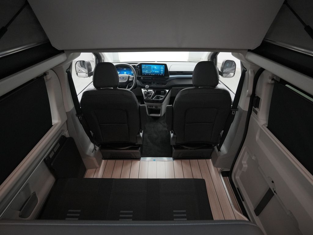 Ford Tourneo Custom 2025