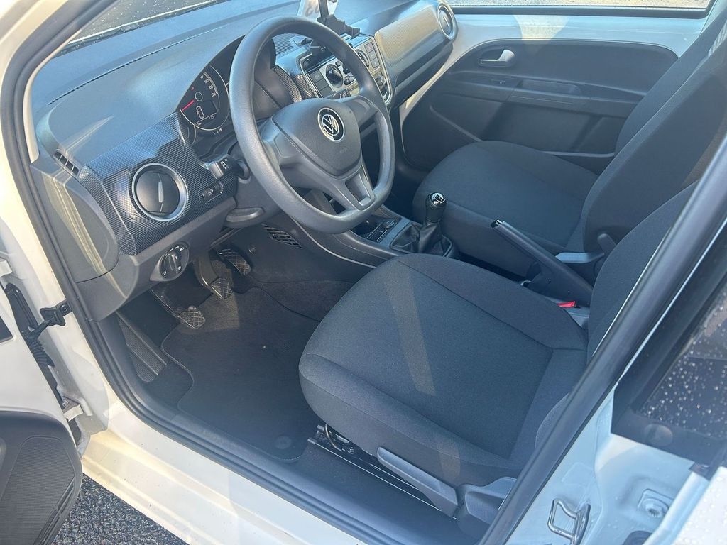 Volkswagen up! 2022