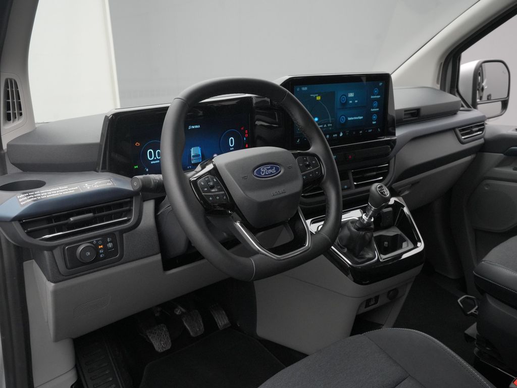 Ford Tourneo Custom 2025