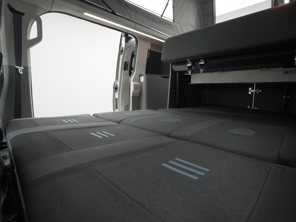 Ford Tourneo Custom 2025