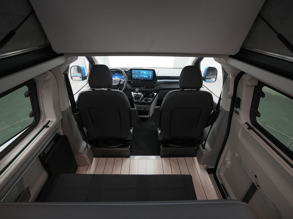 Ford Tourneo Custom 2025