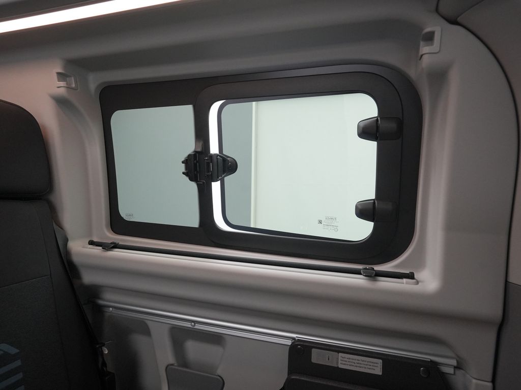 Ford Tourneo Custom 2025