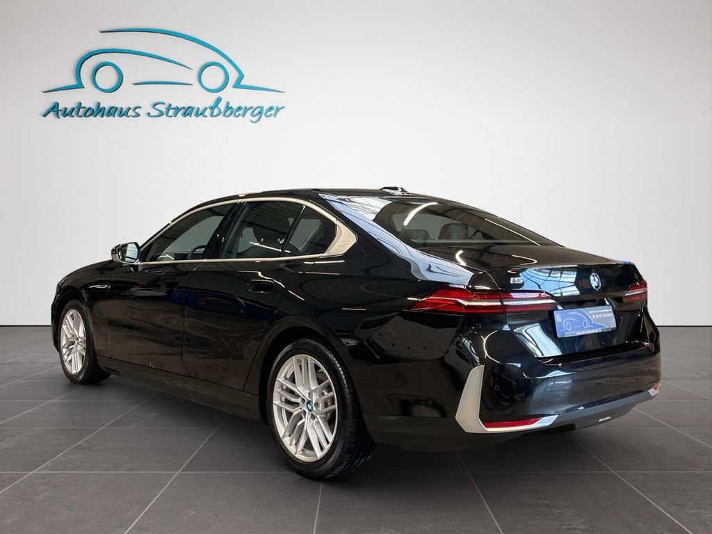 BMW i5 2024