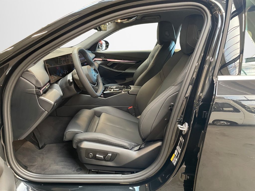 BMW i5 2024