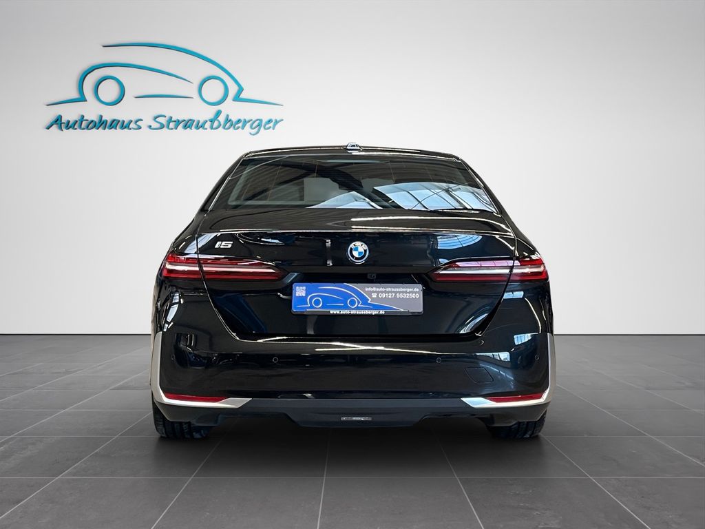 BMW i5 2024