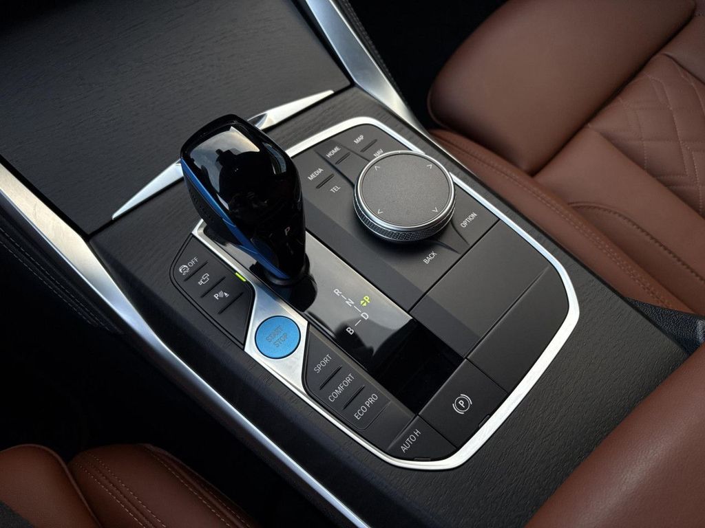 BMW i4 2023