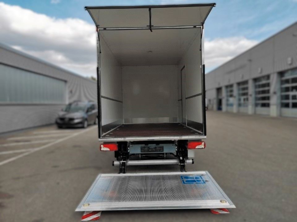 Mercedes-Benz Sprinter 2024